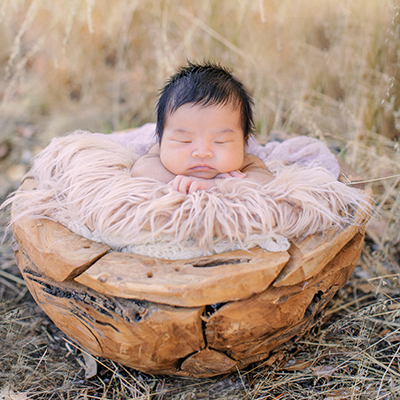 outdoor newborn session